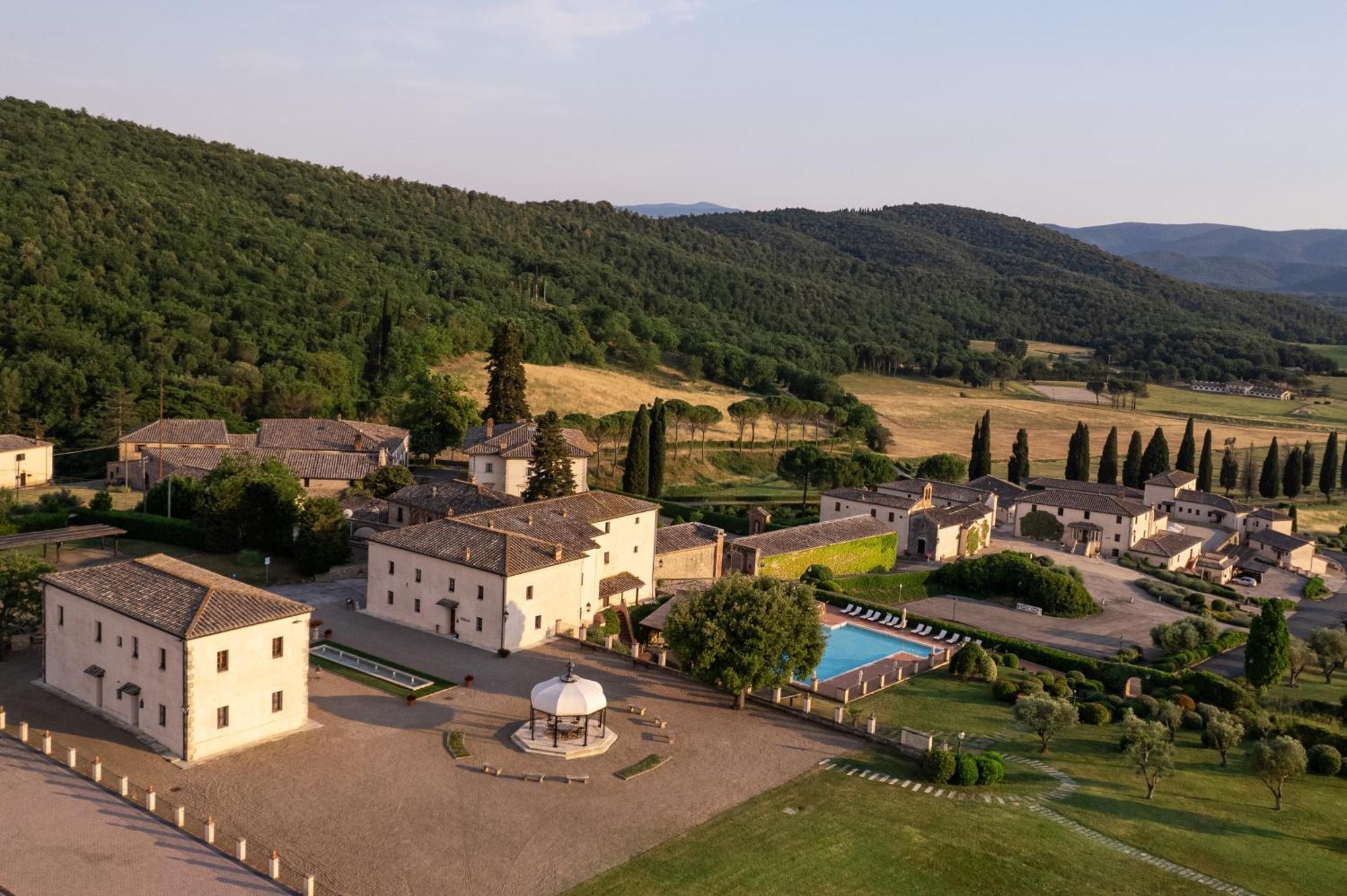 La Bagnaia Golf Resort Extérieur photo